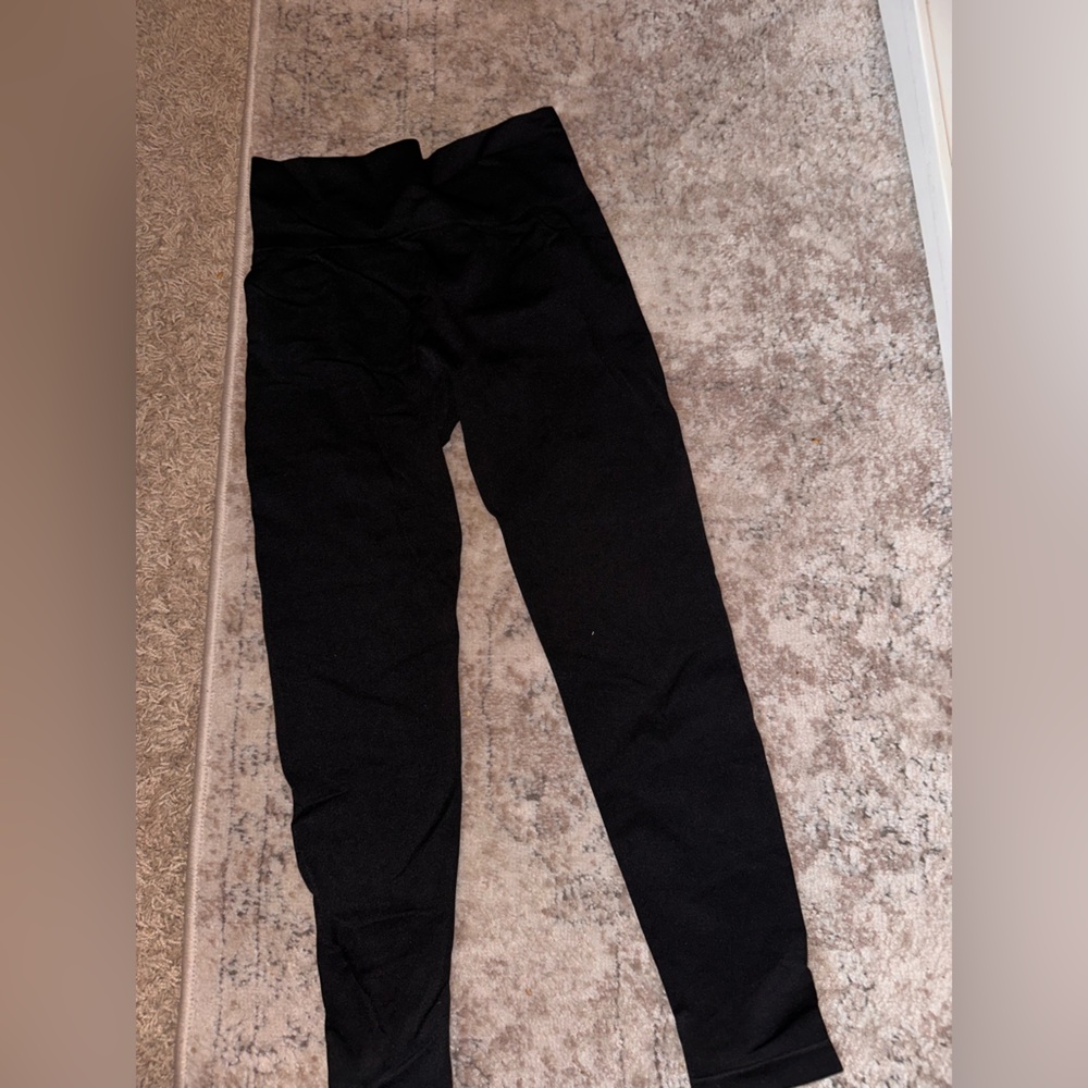 Seamless Amazon Pants